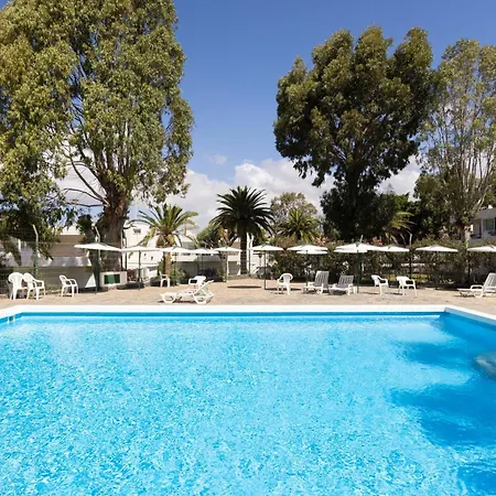 Piscina Y Terraza En Tenerife A 500m De La Playa